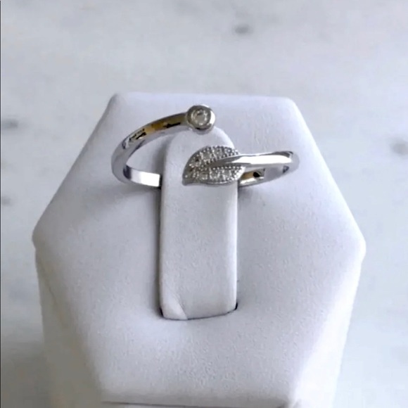 Sale $8 Firm! Sterling Silver Adjustable Ring with Cz’z - Picture 6 of 14